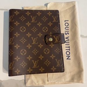 Brand new Louis Vuitton Large ring agenda Monogram